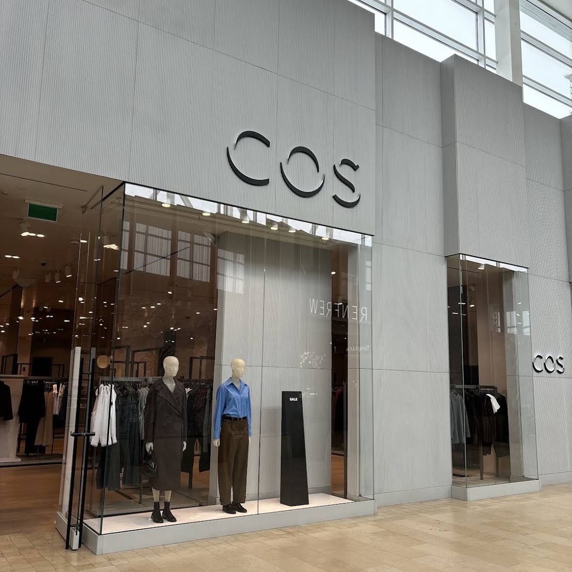 販売スタッフ｜COS／ミシサガの画像